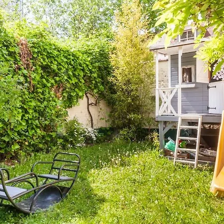 Vila Exceptionnelle Maison Avec Jardin ! Brusel