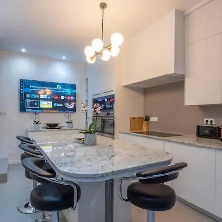 Apartment Place Saint Catherine