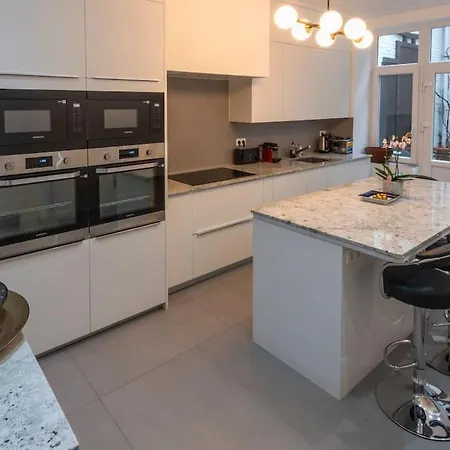 Place Saint Catherine Apartment