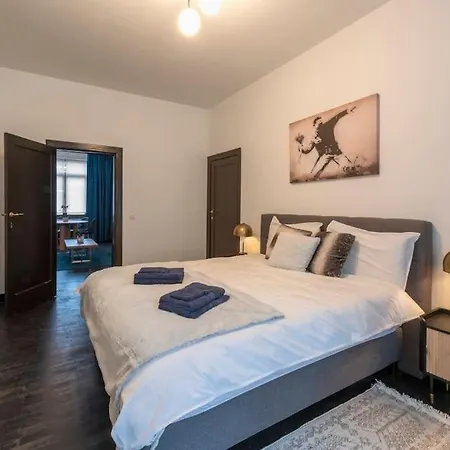 Apartment Place Saint Catherine