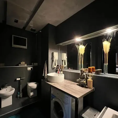 Cosy And Modern 2 Bedroom In