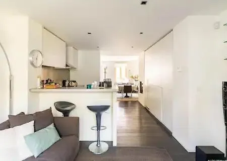 *new*premium Tranquil Close To Centre *