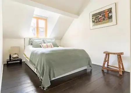 *new*premium Tranquil Close To Centre Apartman