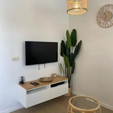 1 Avec Parking Au Coeur De 2d דירה