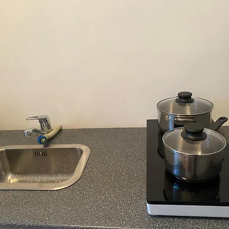 Fly House * Bruksela