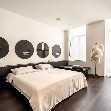 Apartment 4br Overlooking Egmont Park - What'app - 0034-635-520-036 - For Reservations! Brussels