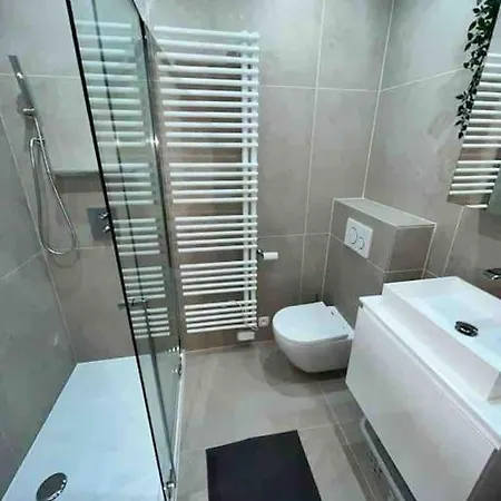 Avec Parking Gratuit Sur Place 5d Apartment Brussels