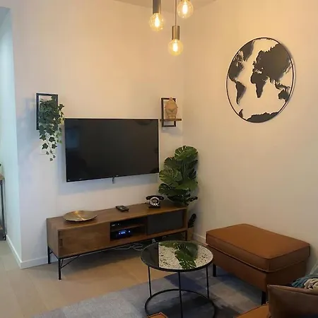 Avec Parking Gratuit Sur Place 5d Apartment Brussels