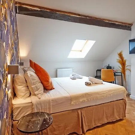 Les Ecrins 3* Bruksela