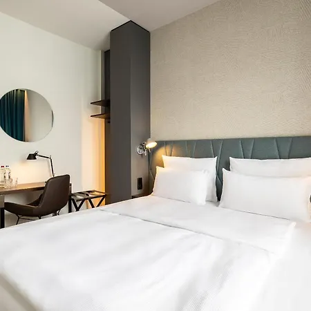 Hotell One 3*