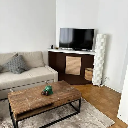 Cosy Et Moderne Bruksela