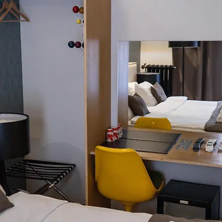 Retro Hotel 3*