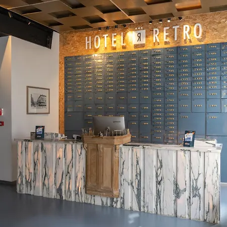 Hotel Retro 3*