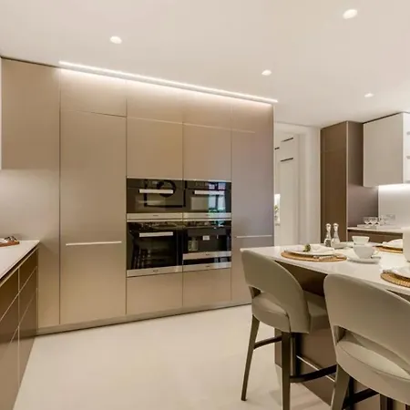 Magnificent Luxury In * Brussels