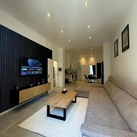 Au Coeur Du Parvis De Saint-gilles Brussels