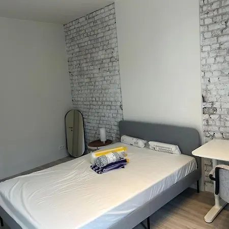Exceptional 600 M2 Spacious 12bd 12ba Bruxelles