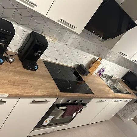 Exceptional 600 M2 Spacious 12bd 12ba *