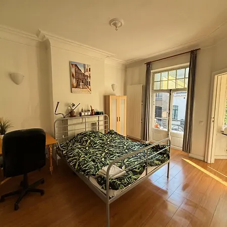 Apartman Stylish And Bright In *