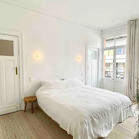 Beautiful Diiscount Via What App 0 0 3 3 !!!- Check The Number From The Photo Bruxelles