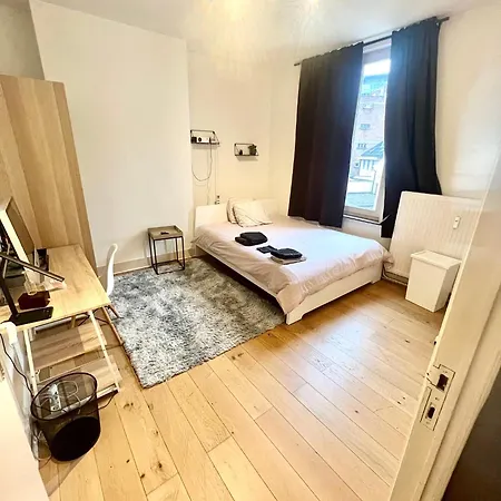 Apartment Place De La Liberte *