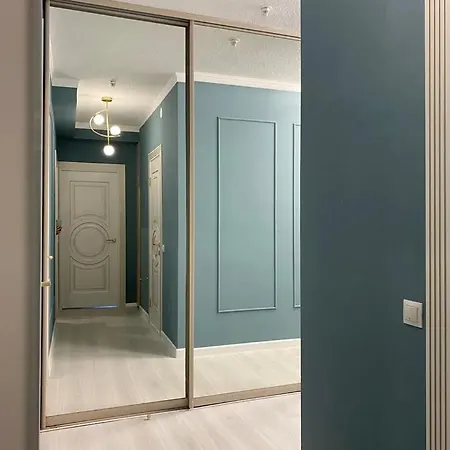 Chaussee De Wavre Family App's *