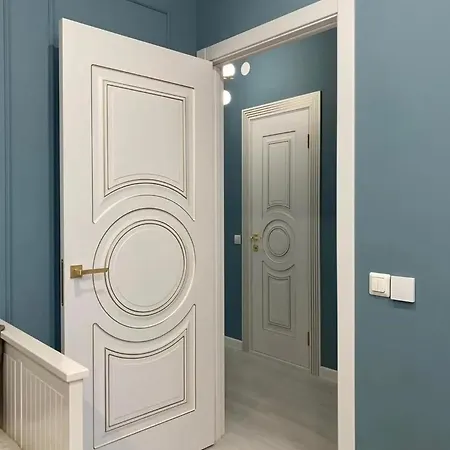 Chaussee De Wavre Family App's