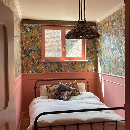 La Petite Foret Art Deco In *