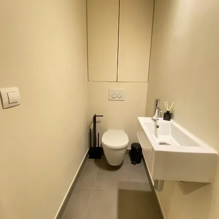 Residentiel Tour Et Taxis Et Parking * Bruxelles