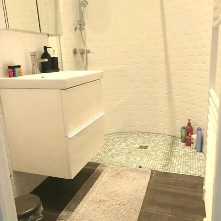 Beautiful 2 Bedroom In Place Flagey Bxl דירה *