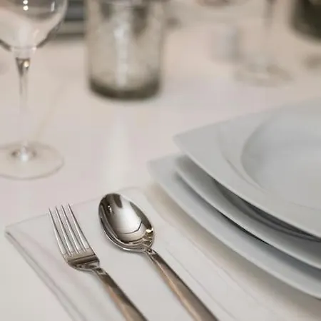 Authentic Belgian Home, Downtown * Bryssel