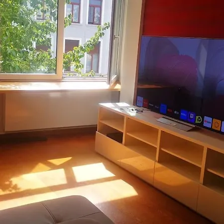 1 Bedroom Sainte-catherine - Center *