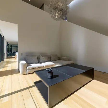 Luxurious 1000m2 With Garden And Pool Villa Brussels