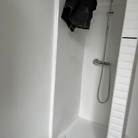 Midi Flat * Bruxelles