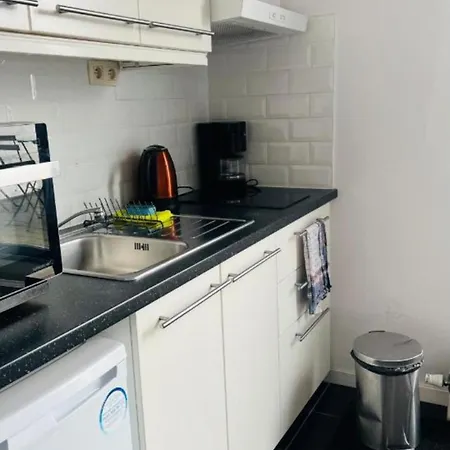 Surplombant Louisa *