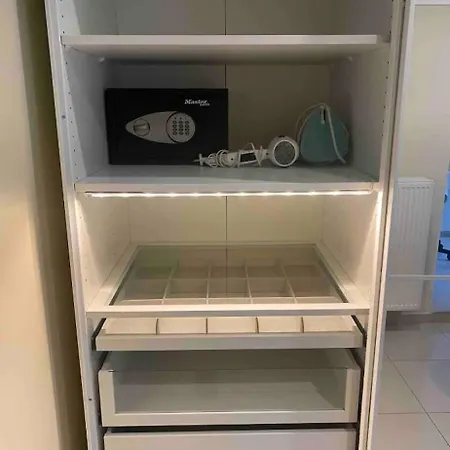 Avec Terrasse Privee Et Garage Rez De Chaussee Lumineux Brussels