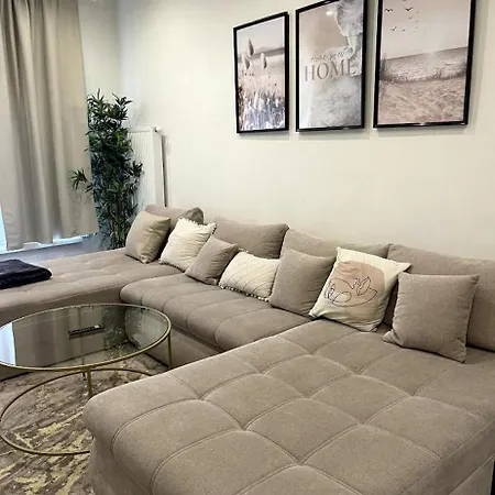 Avec Terrasse Privee Et Garage Rez De Chaussee Lumineux Апартаменты Брюссель