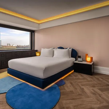 Uptown Hotel 4*