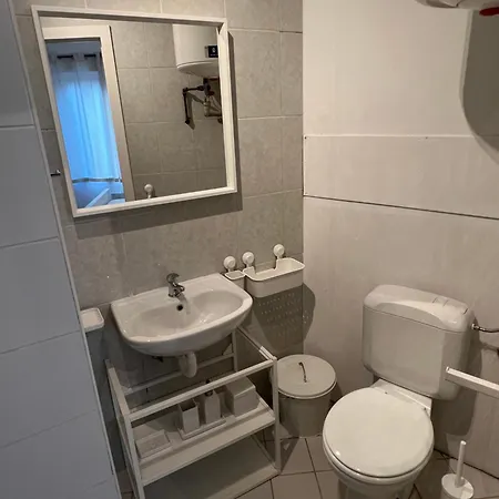 Lumineux Dans Un Quartier Anime Appartement *