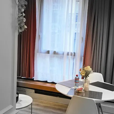 Charmant Appartement Апартаменты *