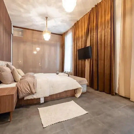 Luxueux 5 Chambre-verifiez Le Numero Sur Les Images *