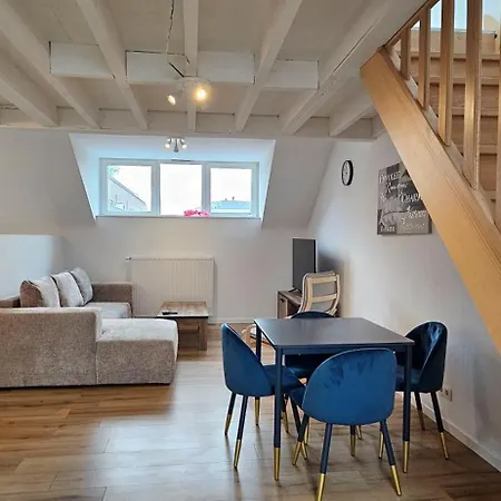 Apartman Apartament *