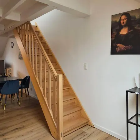 Apartament 公寓 *