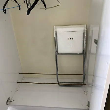 Petite Chambre Du Milieu *