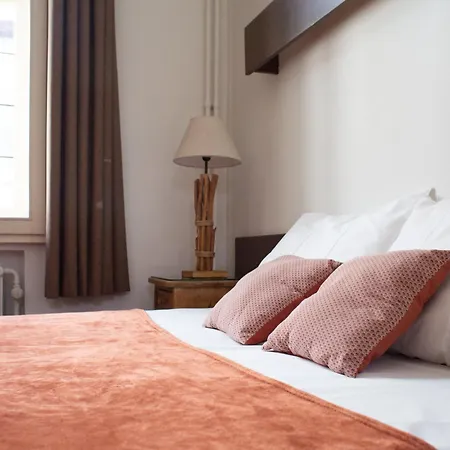 La Vieille Lanterne Hotel *