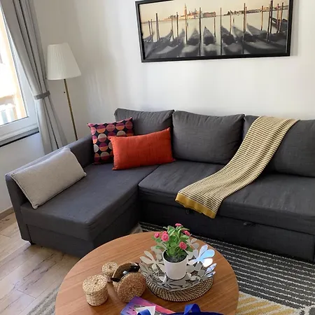 - Steps Grand Place - Local Vibrant Neighbourhood