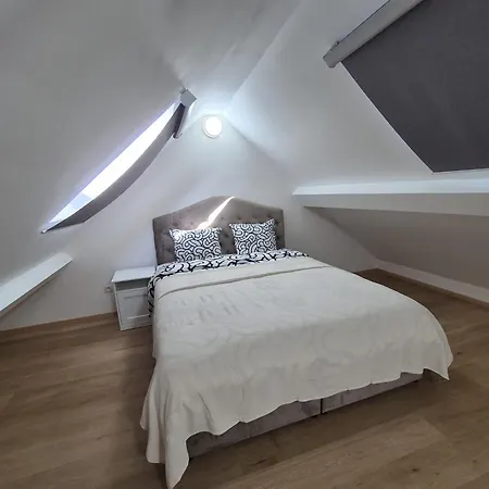 Cosy Duplex In Center Of Брюссель