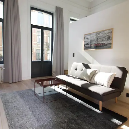 Canopee Guesthouse Ixelles