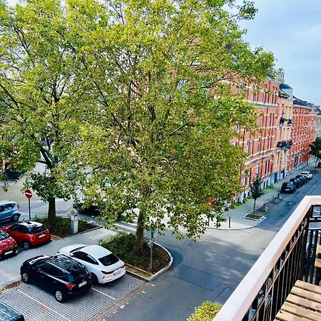 Cozy, Comfortable Apt, Well Located - Eu Ulb Vub Apartman *