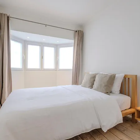 The Parliament Flats *