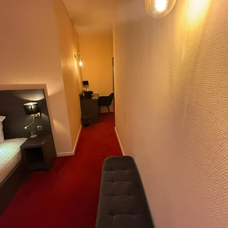 La Bourse Hotell 3*